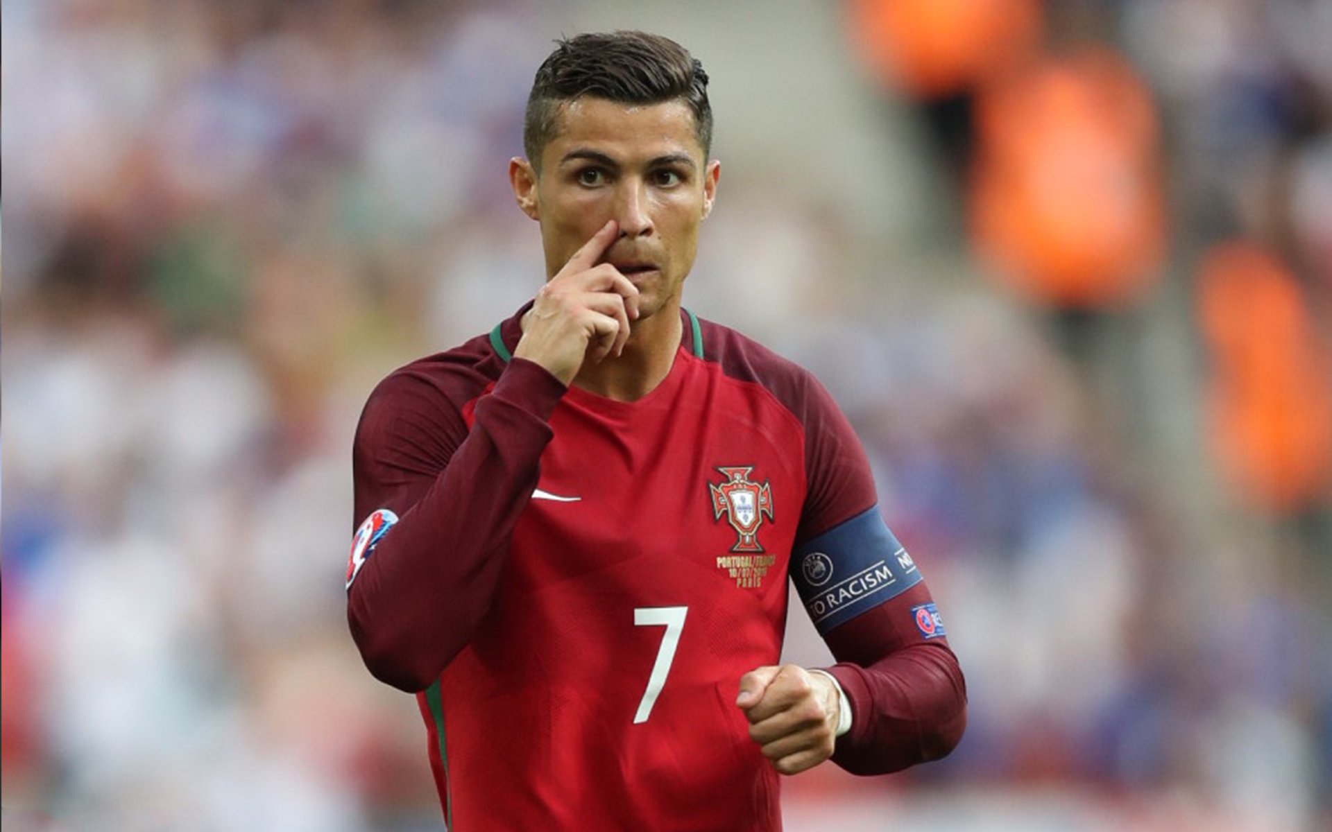 传奇谢幕，足球巨星李明荣耀退役仪式感动全场